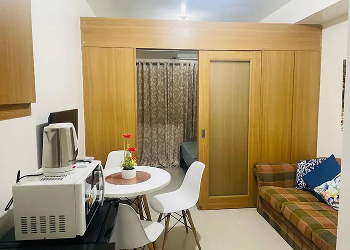 Elegant Pasay With Heating Shared Pool