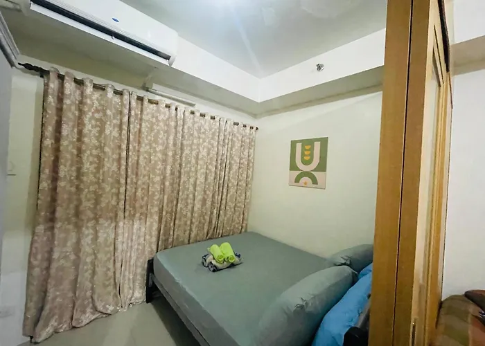 Elegant Pasay With Heating Shared Pool