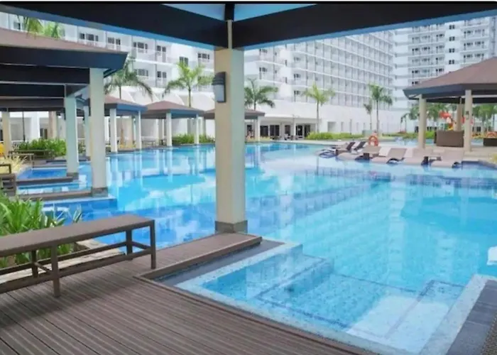 Apartment Elegant Pasay With Heating Shared Pool Manila